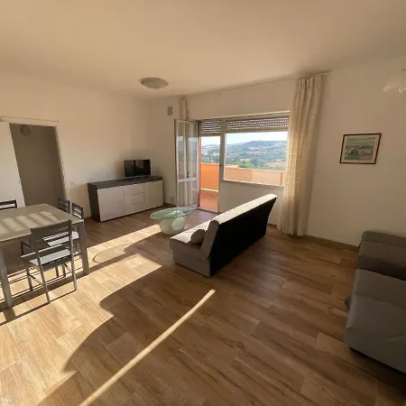 Appartamento Vista Mare E Conero Appena Ristrutturato *