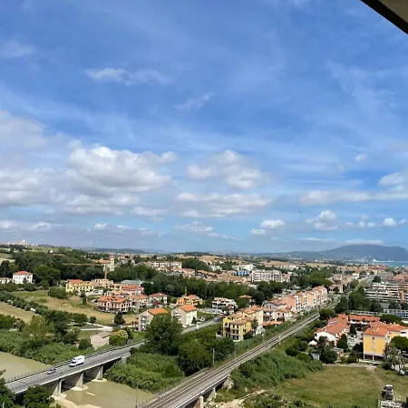 Vista Mare E Conero Appena Ristrutturato Porto Recanati